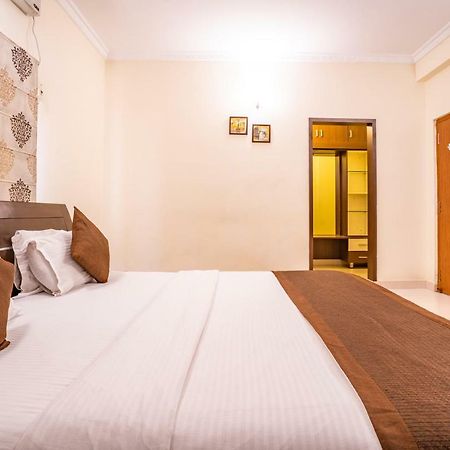 Blueberry Service Apartments Haiderabad Buitenkant foto