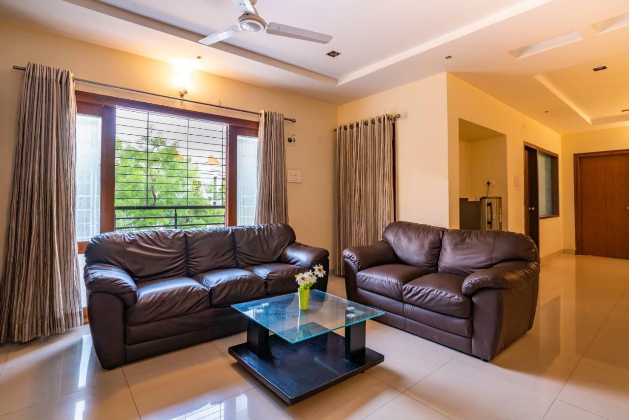 Blueberry Service Apartments Haiderabad Buitenkant foto