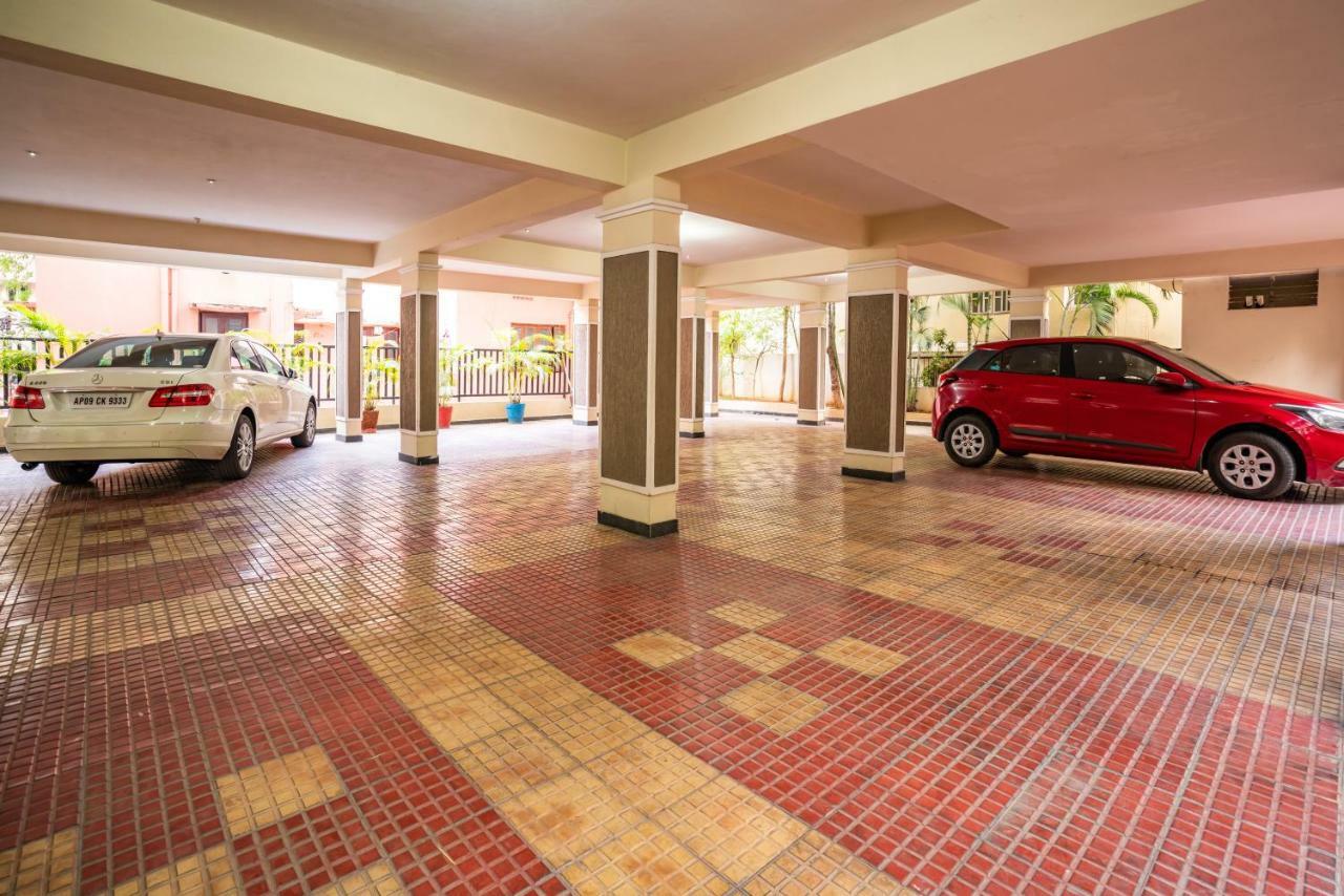 Blueberry Service Apartments Haiderabad Buitenkant foto